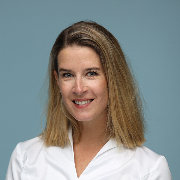 Priv.-Doz. Dr. Eva Smretschnig, MBA